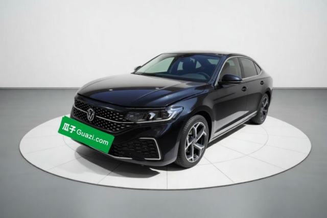 Volkswagen Passat 2024 380TSI Starry Dragon Edition usata