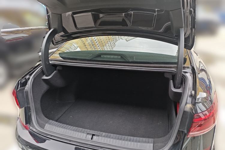 Used Volkswagen Passat 2024 280TSI Business Edition Trunk