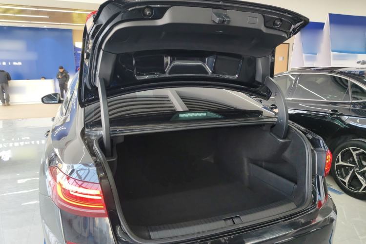 Used Volkswagen Passat 2024 330TSI Starry Elite Edition Trunk