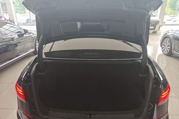 Used Volkswagen Passat 2024 380TSI Elite Edition Trunk