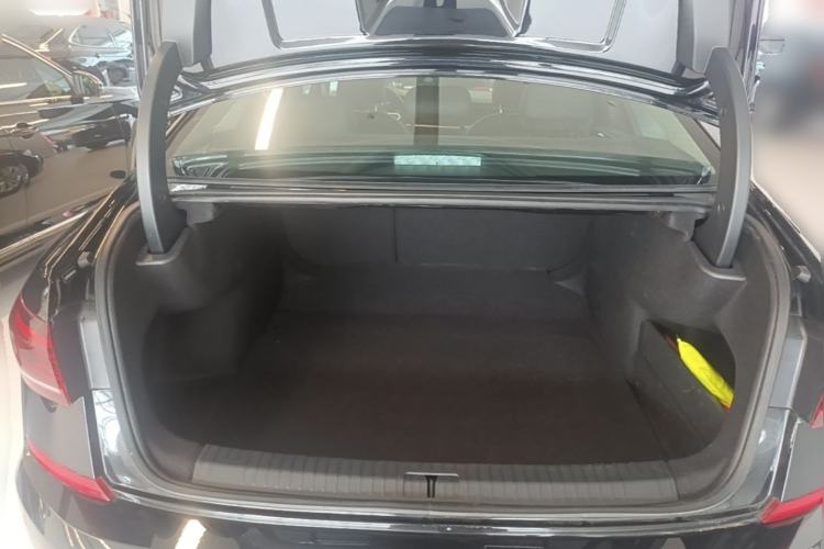 Used Volkswagen Passat 2024 280TSI Business Edition Trunk