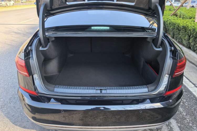 Used Volkswagen Passat 2024 280TSI Elite Edition Trunk