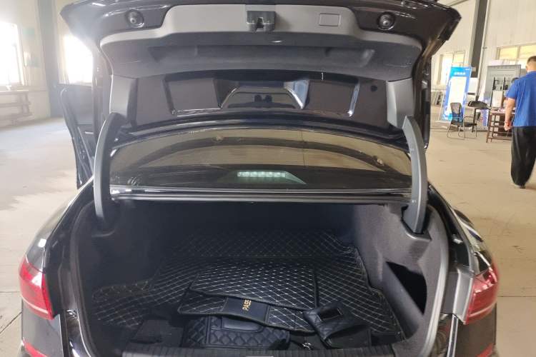 Used Volkswagen Passat 2024 330TSI Starry Elite Edition Trunk