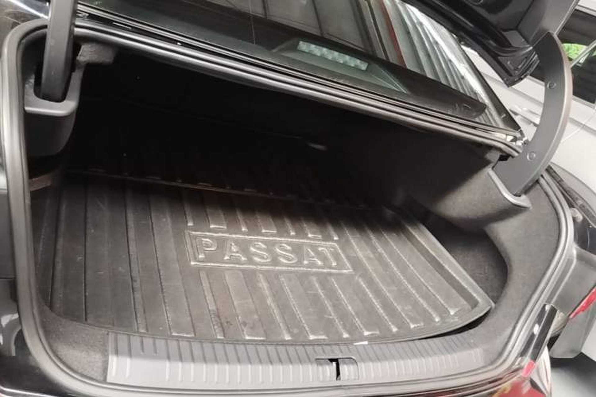 Used Volkswagen Passat 2024 380TSI Luxury Edition Trunk