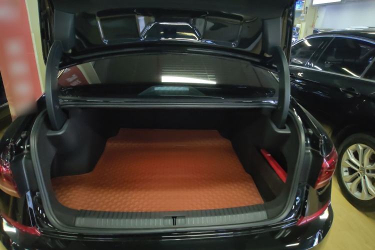 Used Volkswagen Passat 2024 380TSI Dragon Edition Trunk