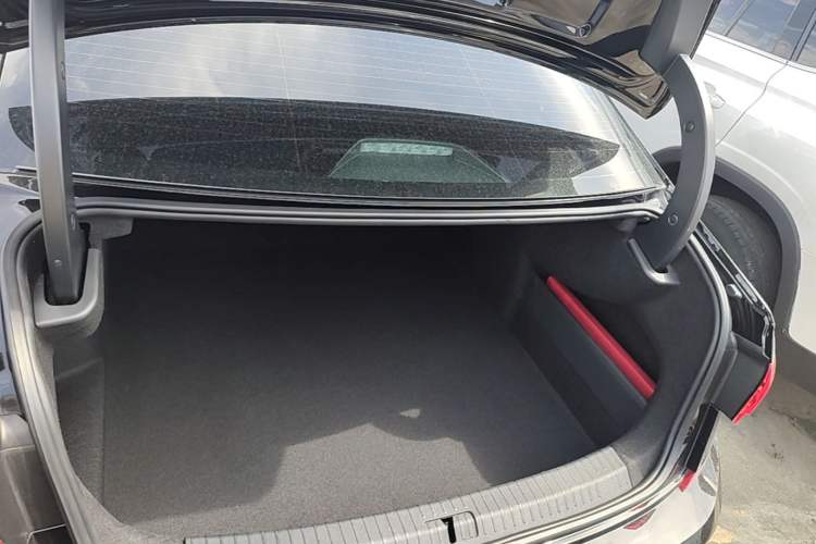 Used Volkswagen Passat 2024 380TSI Starry Dragon Edition Trunk