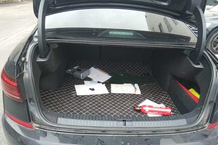 Used Volkswagen Passat 2024 330TSI Elite Edition Trunk