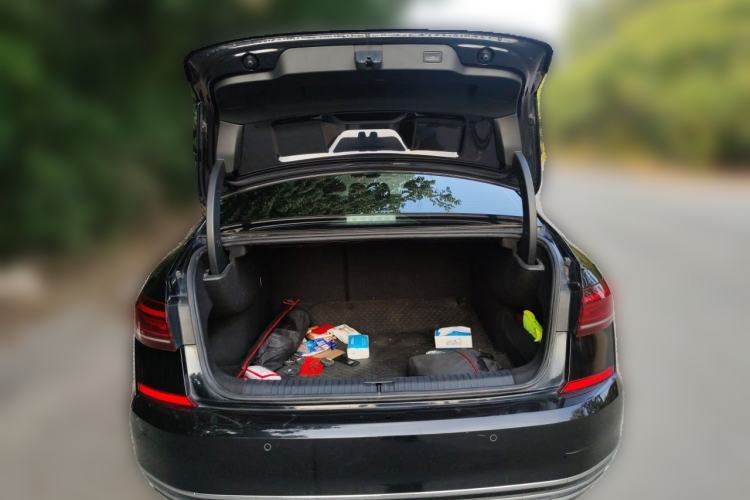 Used Volkswagen Passat 2024 380TSI Dragon Glory Edition Trunk