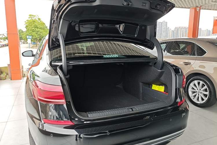 Used Volkswagen Passat 2024 380TSI Starry Dragon Edition Trunk