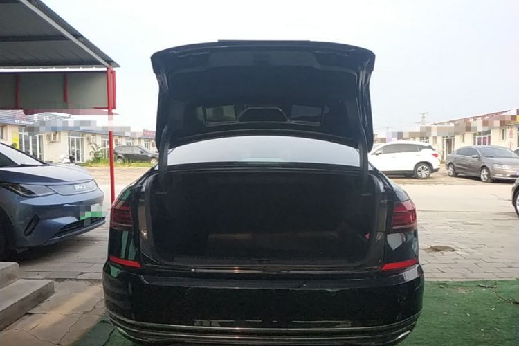 Used Volkswagen Passat 2024 280TSI Business Edition Trunk