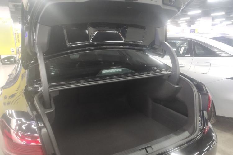 Used Volkswagen Passat 2024 380TSI Dragon Edition Trunk