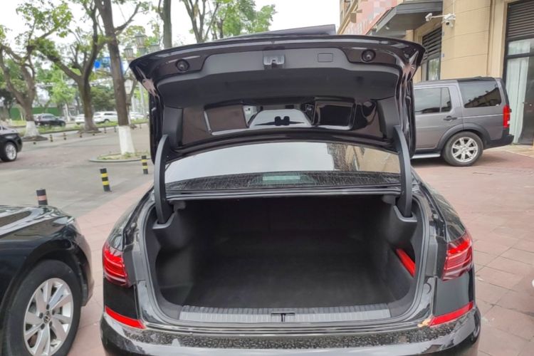 Used Volkswagen Passat 2024 280TSI Business Edition Trunk