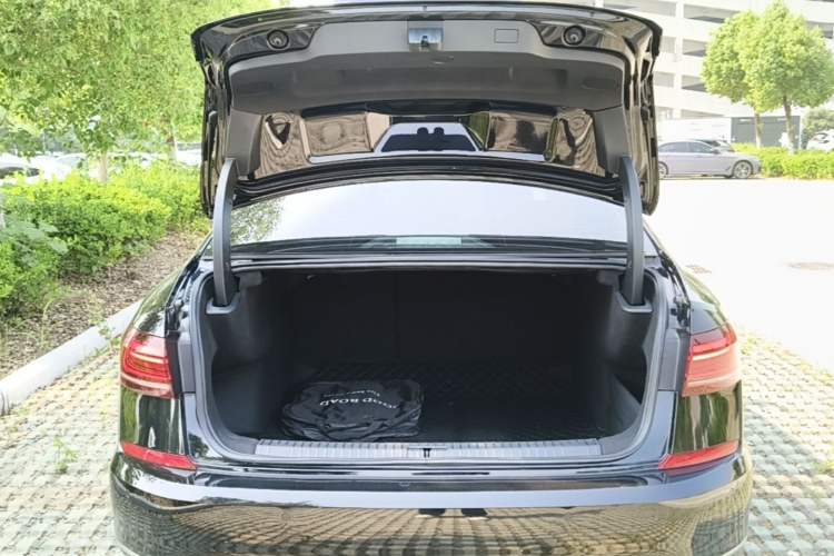 Used Volkswagen Passat 2024 280TSI Business Edition Trunk