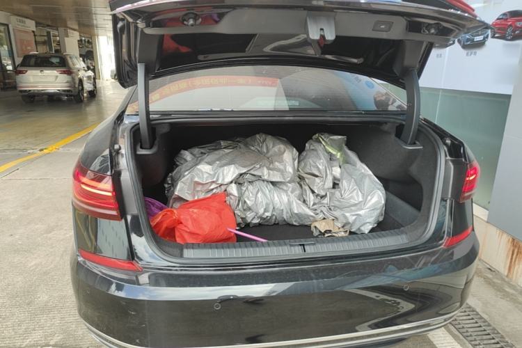 Used Volkswagen Passat 2024 380TSI Starry Luxury Edition Trunk