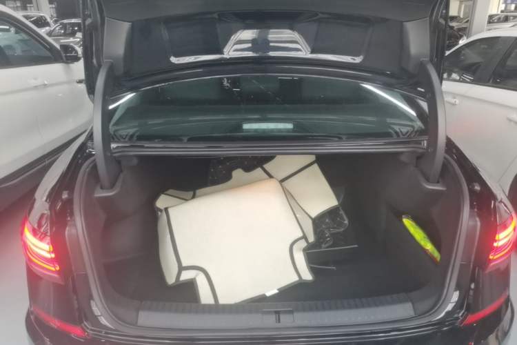 Used Volkswagen Passat 2024 380TSI Starry Elite Edition Trunk