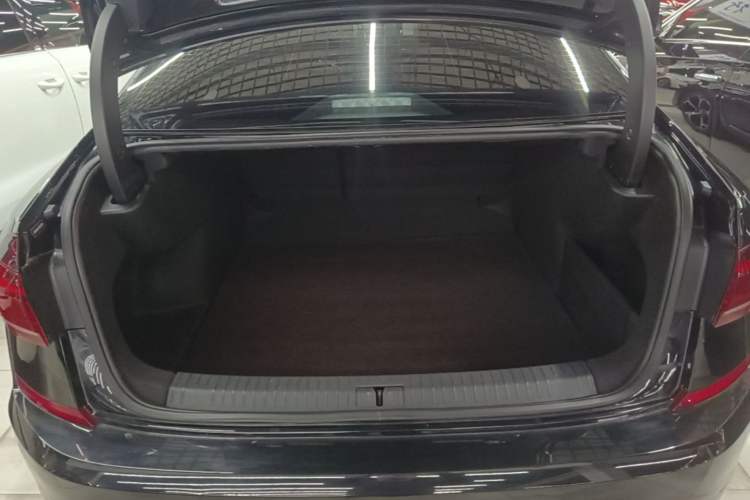 Used Volkswagen Passat 2024 380TSI Starry Dragon Edition Trunk