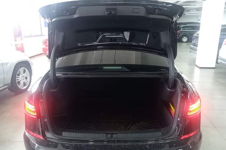 Used Volkswagen Passat 2024 330TSI Starry Elite Edition Trunk