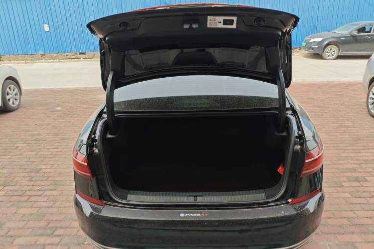 Used Volkswagen Passat 2024 380TSI Starry Luxury Edition Trunk