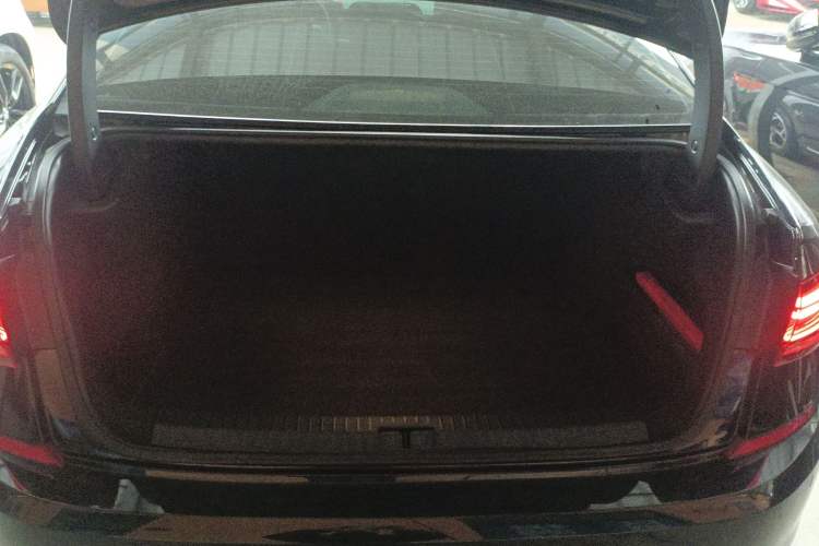 Used Volkswagen Passat 2024 330TSI Starry Elite Edition Trunk