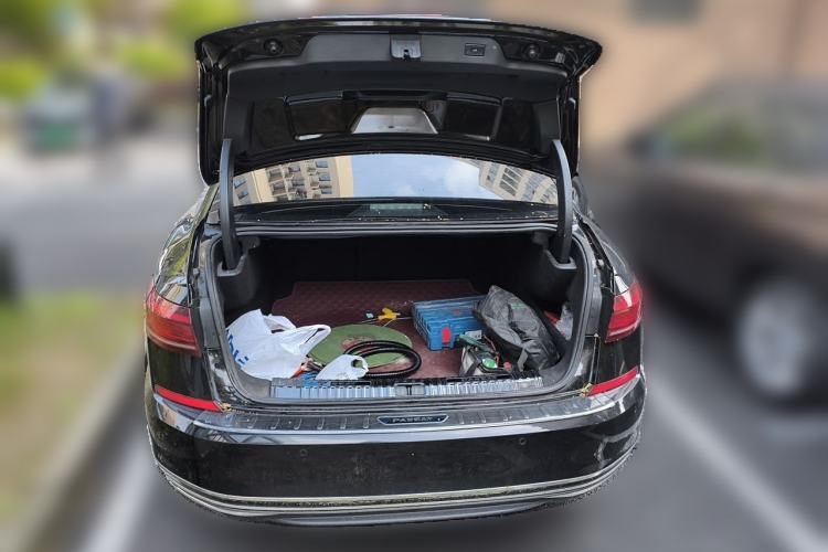 Used Volkswagen Passat 2024 380TSI Starry Luxury Edition Trunk