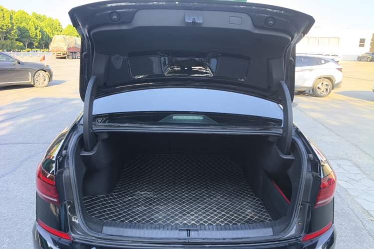 Used Volkswagen Passat 2024 380TSI Dragon Edition Trunk