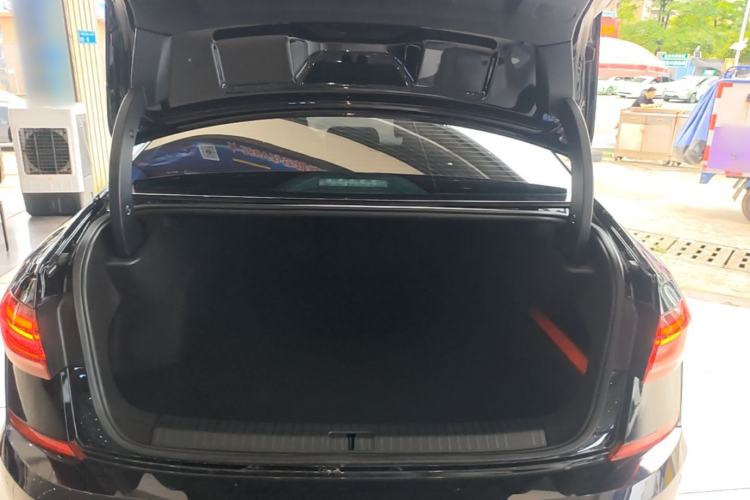 Used Volkswagen Passat 2024 330TSI Starry Elite Edition Trunk