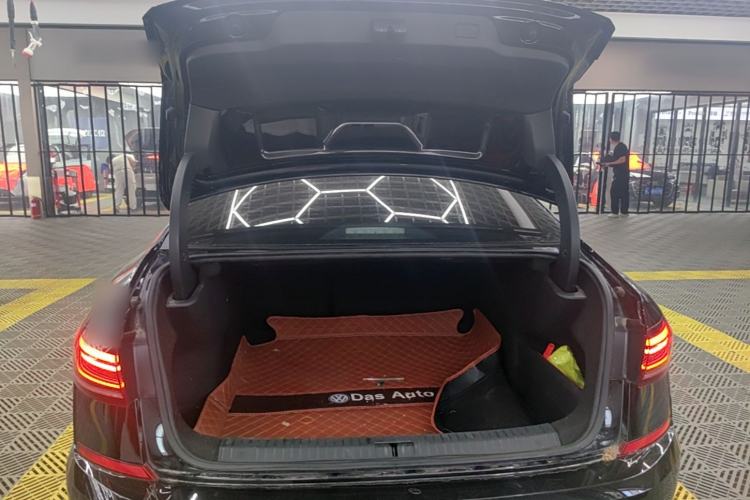 Used Volkswagen Passat 2024 380TSI Dragon Edition Trunk