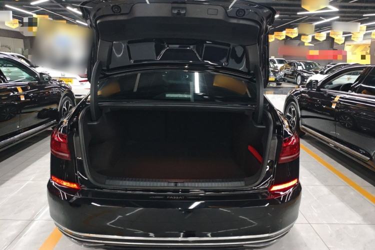 Used Volkswagen Passat 2024 330TSI Elite Edition Trunk