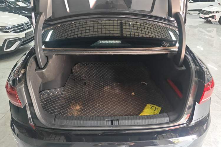 Used Volkswagen Passat 2024 330TSI Elite Edition Trunk