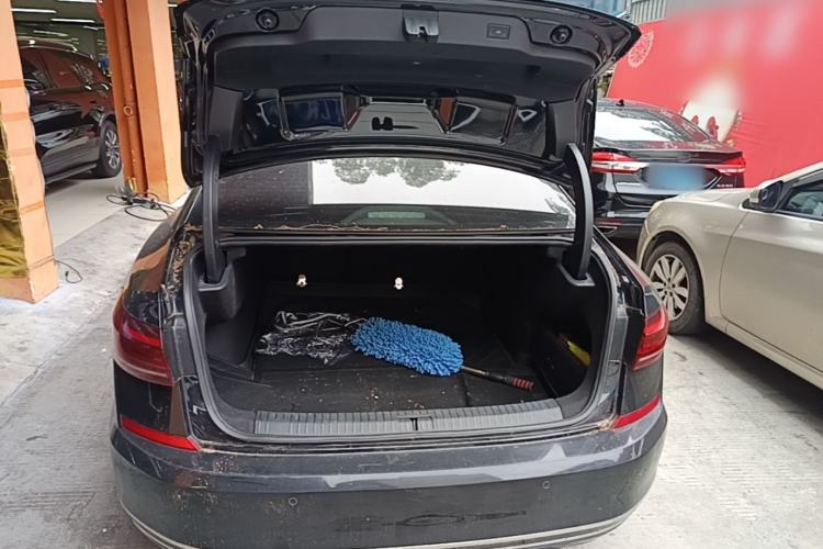 Used Volkswagen Passat 2024 380TSI Luxury Edition Trunk
