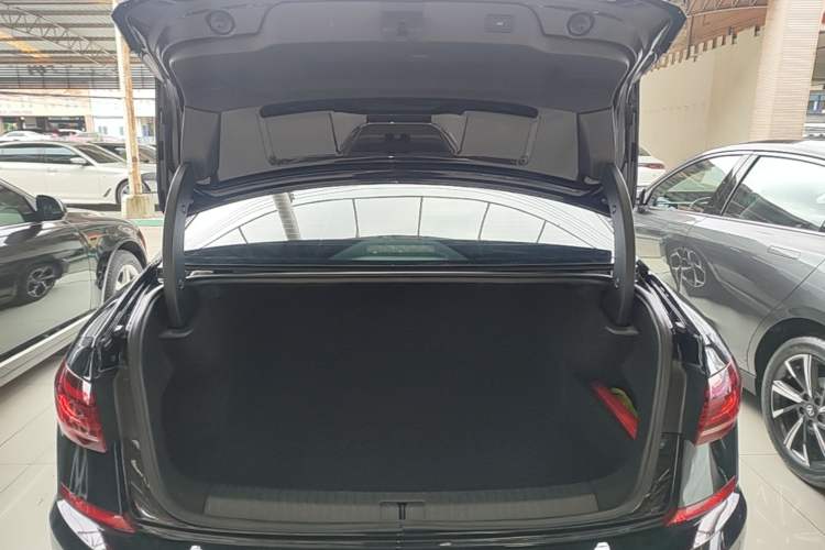 Used Volkswagen Passat 2024 380TSI Starry Luxury Edition Trunk