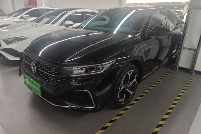 Used Volkswagen Passat 2024 380TSI Starry Luxury Edition