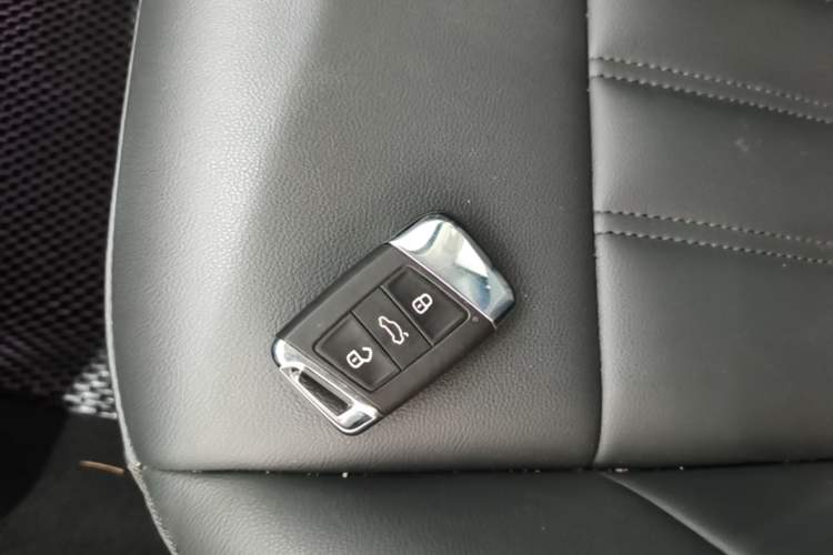 Used Volkswagen Passat 2024 280TSI Business Edition Vehicle Key