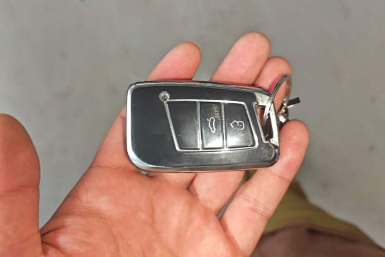 Used Volkswagen Passat 2024 380TSI Starry Elite Edition Vehicle Key