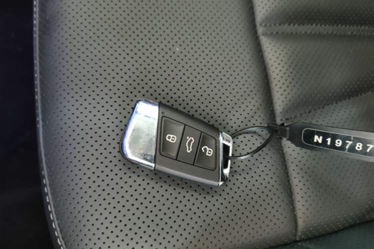 Used Volkswagen Passat 2024 380TSI Luxury Edition Vehicle Key