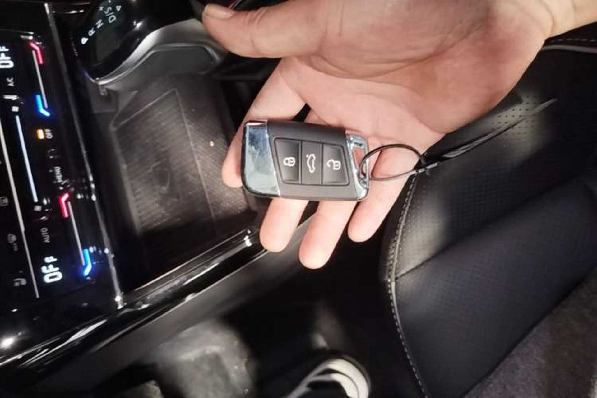 Used Volkswagen Passat 2024 380TSI Luxury Edition Vehicle Key