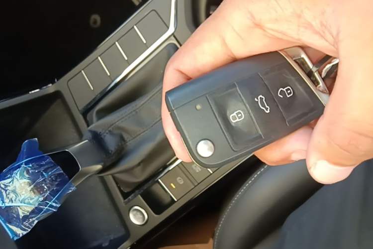 Used Volkswagen Passat 2024 280TSI Business Edition Vehicle Key