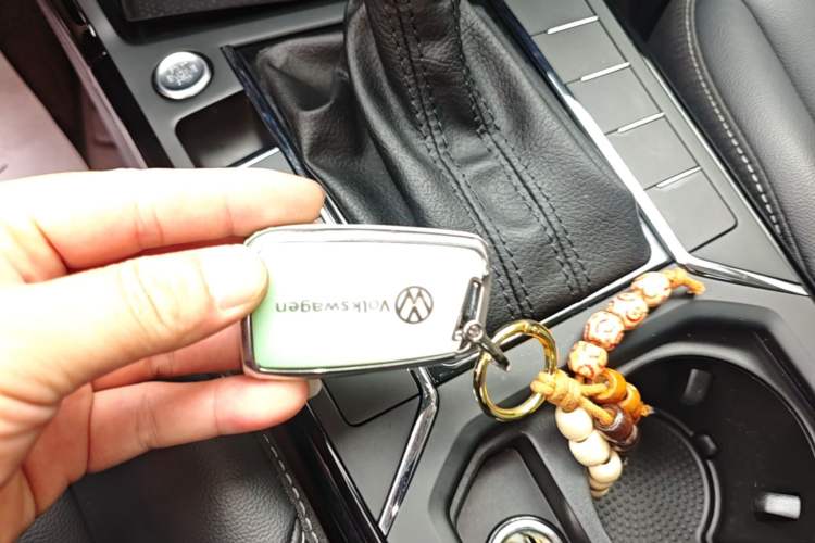 Used Volkswagen Passat 2024 280TSI Business Edition Vehicle Key