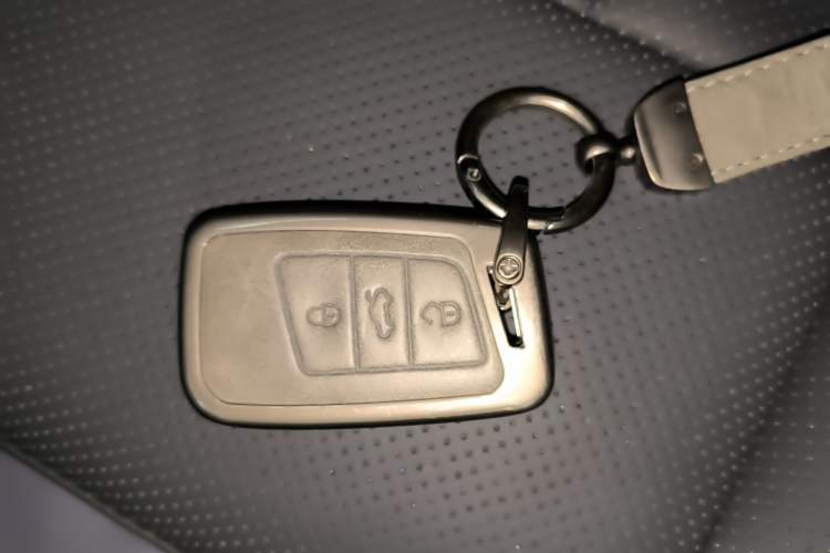 Used Volkswagen Passat 2024 380TSI Elite Edition Vehicle Key