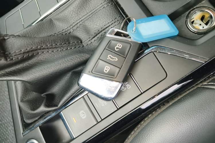 Used Volkswagen Passat 2024 280TSI Business Edition Vehicle Key