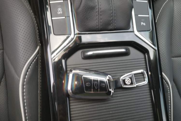 Used Volkswagen Passat 2024 380TSI Starry Dragon Edition Vehicle Key