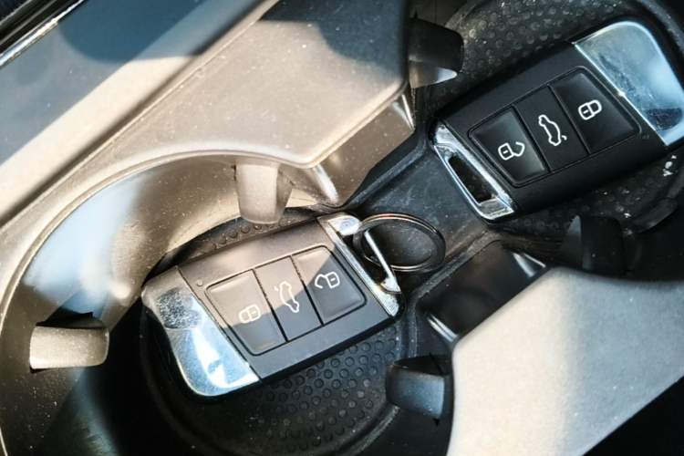 Used Volkswagen Passat 2024 280TSI Business Edition Vehicle Key