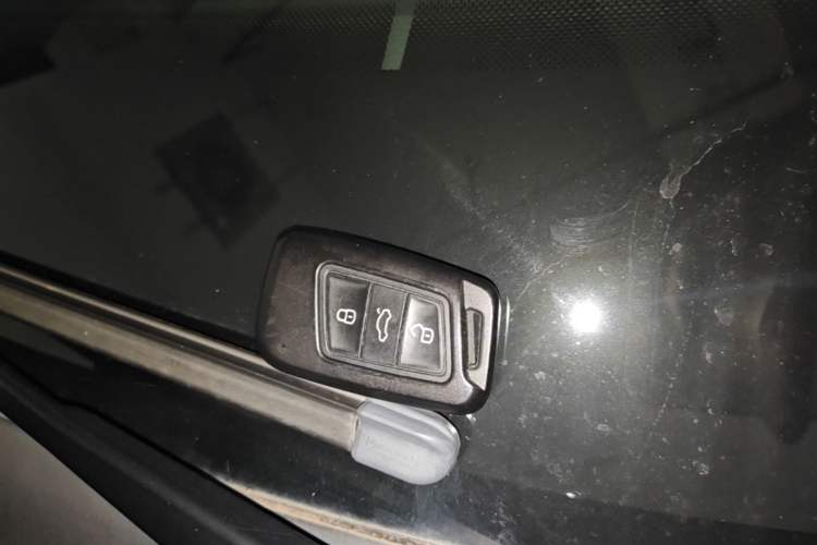 Used Volkswagen Passat 2024 280TSI Elite Edition Vehicle Key