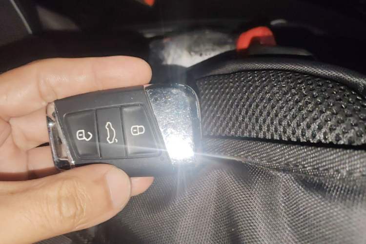 Used Volkswagen Passat 2024 380TSI Starry Dragon Edition Vehicle Key