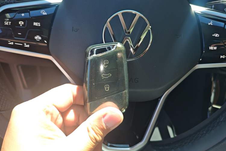 Used Volkswagen Passat 2024 380TSI Starry Dragon Edition Vehicle Key