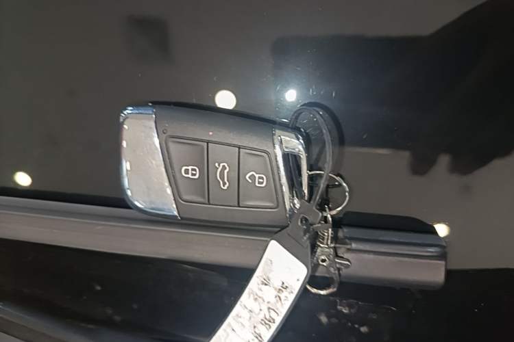 Used Volkswagen Passat 2024 380TSI Starry Elite Edition Vehicle Key
