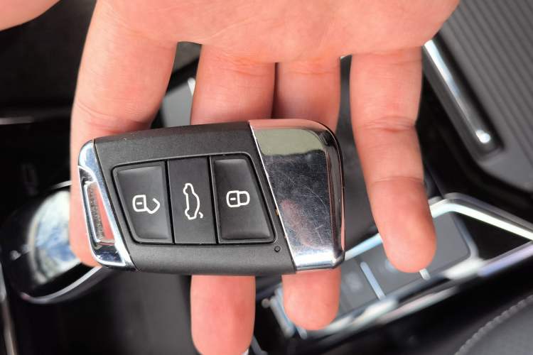 Used Volkswagen Passat 2024 380TSI Luxury Edition Vehicle Key