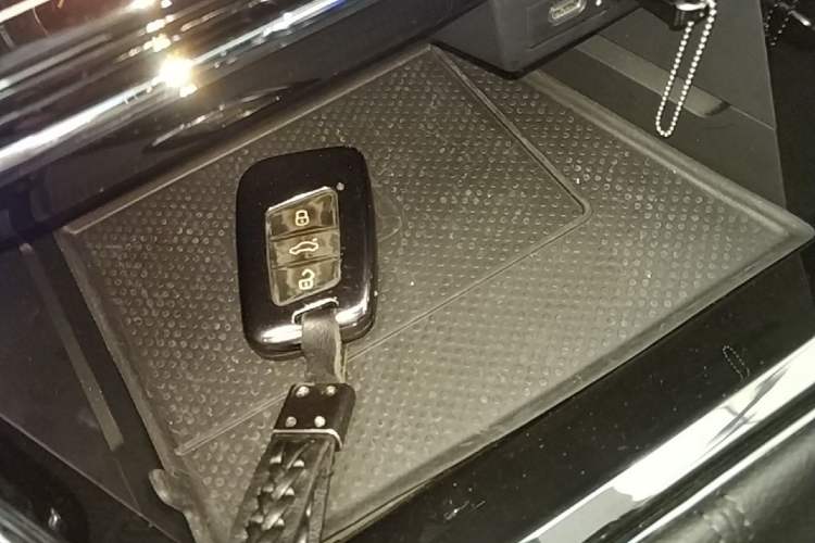 Used Volkswagen Passat 2024 380TSI Starry Luxury Edition Vehicle Key
