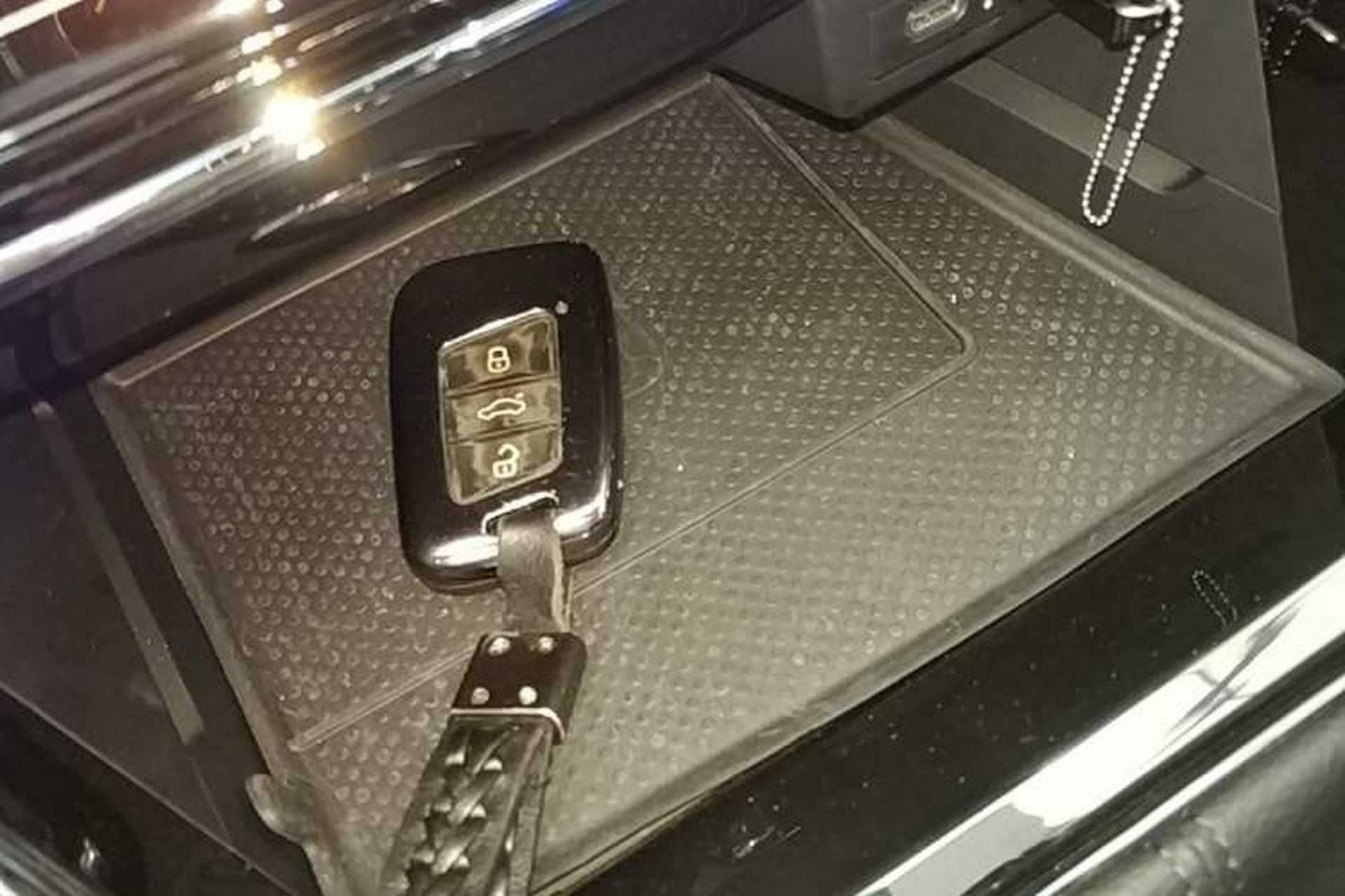 Used Volkswagen Passat 2024 380TSI Starry Luxury Edition Vehicle Key