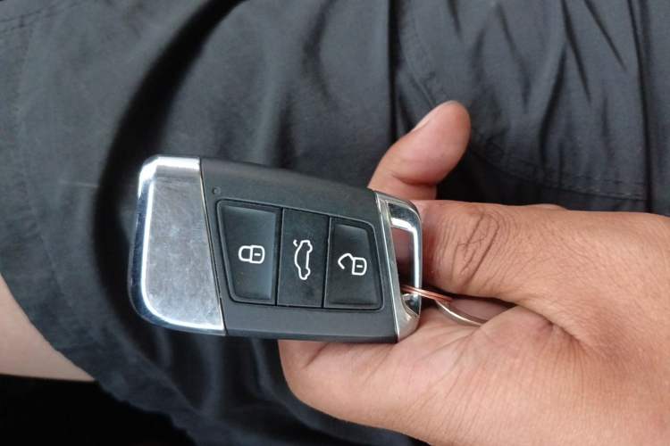 Used Volkswagen Passat 2024 380TSI Dragon Glory Edition Vehicle Key